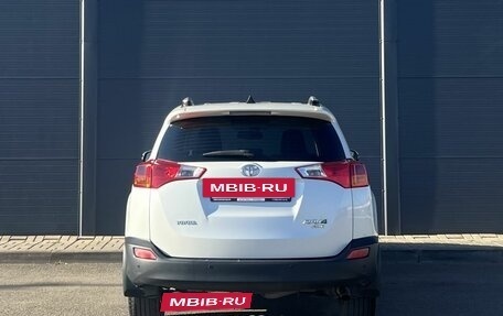 Toyota RAV4, 2014 год, 1 945 000 рублей, 6 фотография