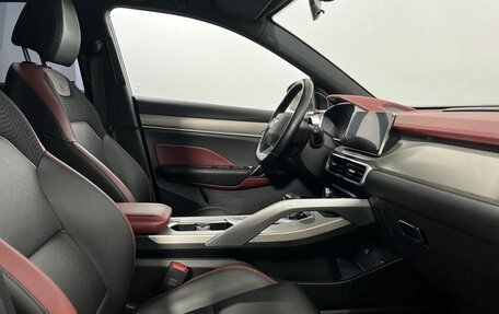 Geely Coolray I, 2023 год, 1 800 000 рублей, 13 фотография