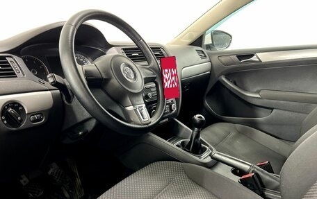 Volkswagen Jetta VI, 2011 год, 650 000 рублей, 10 фотография