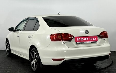 Volkswagen Jetta VI, 2011 год, 650 000 рублей, 8 фотография