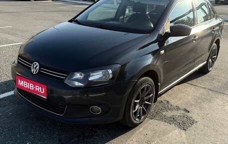 Volkswagen Polo VI (EU Market), 2013 год, 615 000 рублей, 1 фотография