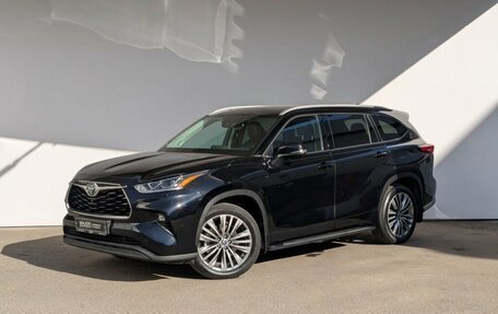 Toyota Highlander, 2022 год, 6 200 000 рублей, 1 фотография