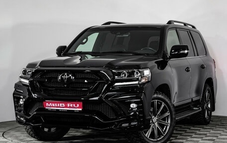 Toyota Land Cruiser 200, 2017 год, 5 990 000 рублей, 1 фотография