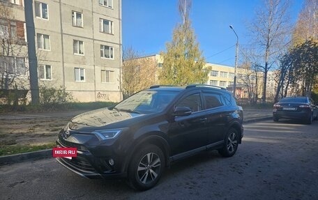 Toyota RAV4, 2018 год, 2 750 000 рублей, 3 фотография