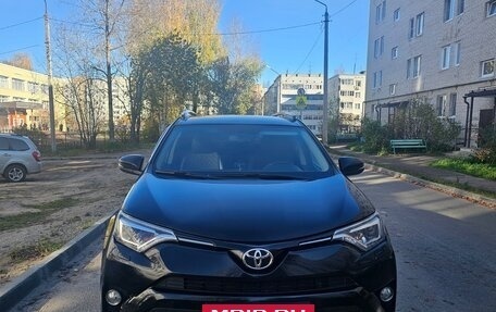 Toyota RAV4, 2018 год, 2 750 000 рублей, 4 фотография
