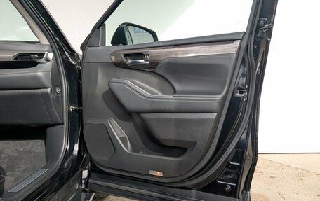 Toyota Highlander, 2022 год, 6 200 000 рублей, 15 фотография