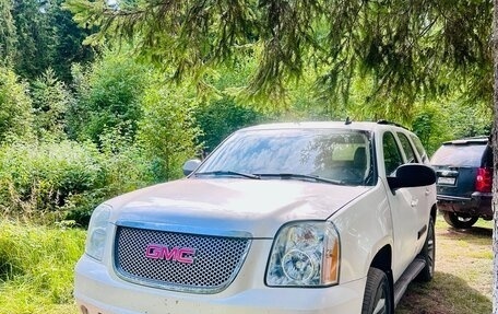 Chevrolet Tahoe III, 2006 год, 1 050 000 рублей, 2 фотография