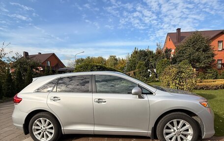 Toyota Venza I, 2011 год, 1 790 000 рублей, 2 фотография