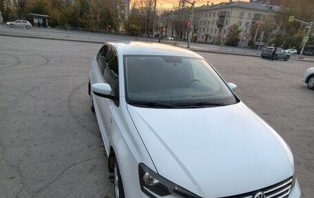 Volkswagen Polo VI (EU Market), 2015 год, 950 000 рублей, 3 фотография