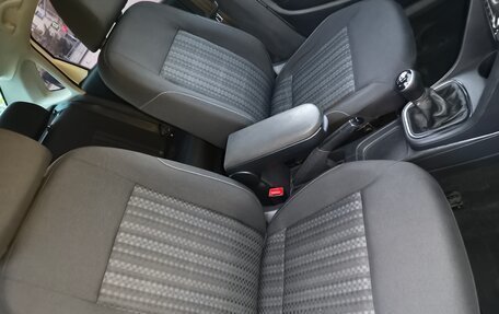 Volkswagen Polo VI (EU Market), 2015 год, 950 000 рублей, 17 фотография