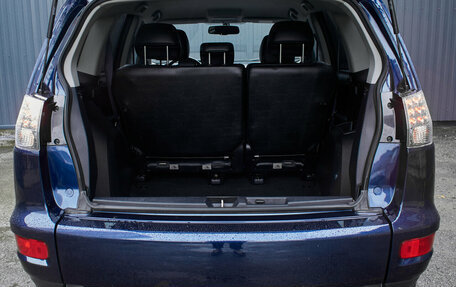 Mitsubishi Outlander III рестайлинг 3, 2011 год, 1 400 000 рублей, 8 фотография
