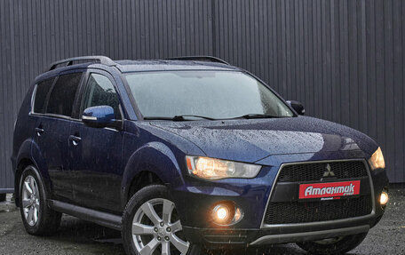 Mitsubishi Outlander III рестайлинг 3, 2011 год, 1 400 000 рублей, 3 фотография