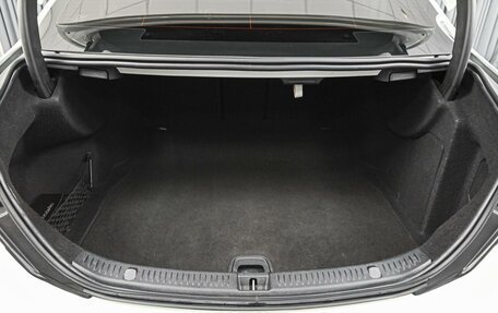 Mercedes-Benz E-Класс, 2019 год, 3 098 000 рублей, 25 фотография