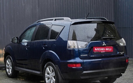 Mitsubishi Outlander III рестайлинг 3, 2011 год, 1 400 000 рублей, 4 фотография
