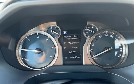 Toyota Land Cruiser Prado 150 рестайлинг 2, 2019 год, 5 350 000 рублей, 9 фотография