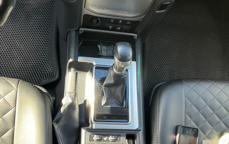 Toyota Land Cruiser Prado 150 рестайлинг 2, 2019 год, 5 350 000 рублей, 8 фотография