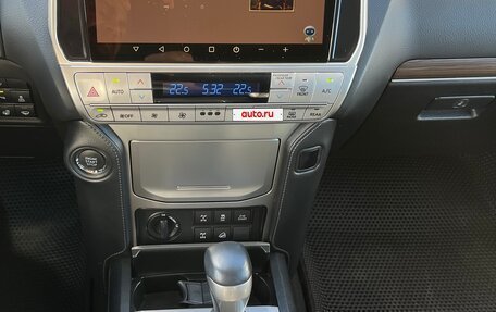 Toyota Land Cruiser Prado 150 рестайлинг 2, 2019 год, 5 350 000 рублей, 10 фотография