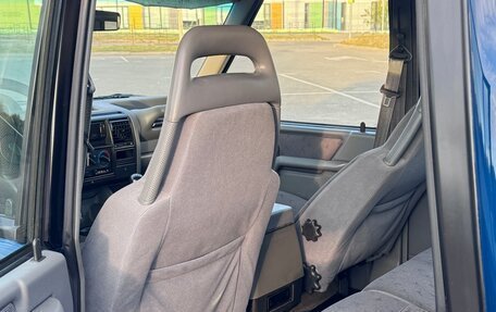 Land Rover Discovery III, 1998 год, 1 800 000 рублей, 13 фотография