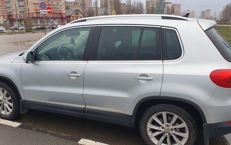 Volkswagen Tiguan I, 2011 год, 940 000 рублей, 3 фотография