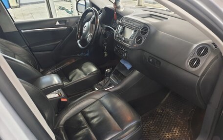 Volkswagen Tiguan I, 2011 год, 940 000 рублей, 6 фотография