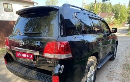 Toyota Land Cruiser 200, 2008 год, 3 000 000 рублей, 7 фотография