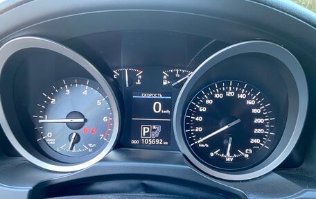 Toyota Land Cruiser 200, 2008 год, 3 000 000 рублей, 24 фотография