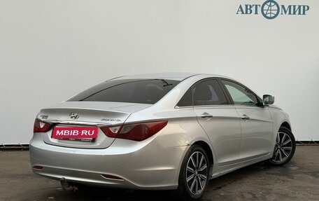 Hyundai Sonata VI, 2011 год, 914 000 рублей, 5 фотография