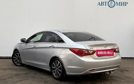 Hyundai Sonata VI, 2011 год, 914 000 рублей, 7 фотография