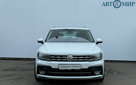 Volkswagen Tiguan II, 2019 год, 2 700 000 рублей, 2 фотография