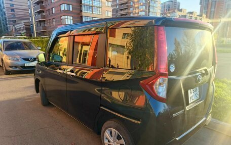 Toyota Roomy I, 2021 год, 1 060 000 рублей, 3 фотография