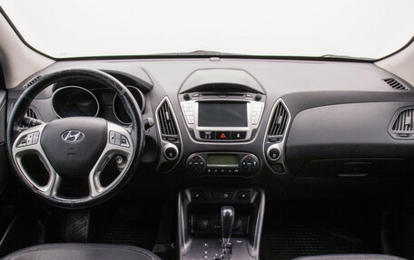 Hyundai ix35 I рестайлинг, 2013 год, 950 000 рублей, 13 фотография