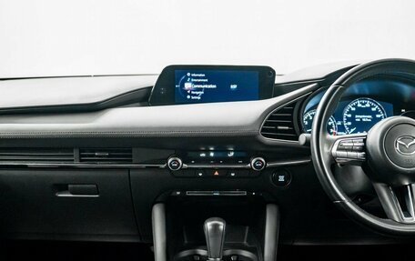 Mazda 3, 2021 год, 1 800 000 рублей, 12 фотография