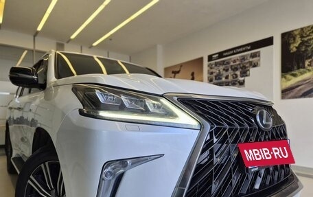 Lexus LX III, 2017 год, 8 400 000 рублей, 4 фотография