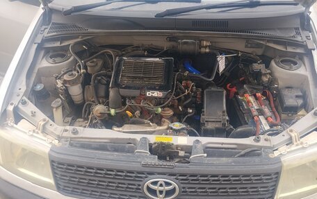 Toyota Probox I, 2002 год, 380 000 рублей, 1 фотография