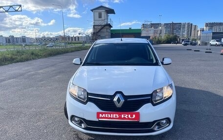 Renault Logan II, 2017 год, 800 000 рублей, 7 фотография