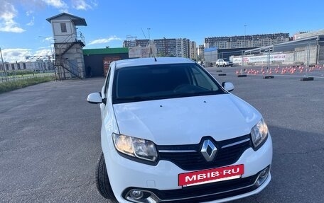 Renault Logan II, 2017 год, 800 000 рублей, 8 фотография