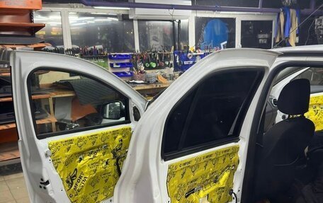Renault Logan II, 2017 год, 800 000 рублей, 16 фотография