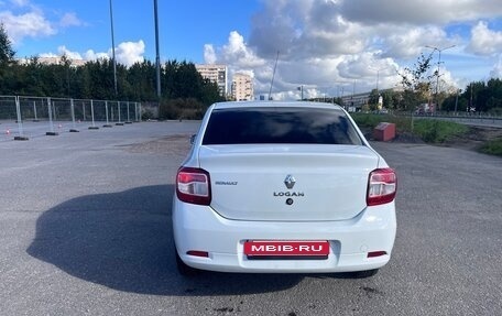 Renault Logan II, 2017 год, 800 000 рублей, 13 фотография