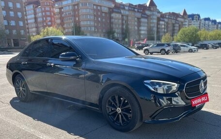 Mercedes-Benz E-Класс, 2021 год, 2 999 000 рублей, 2 фотография