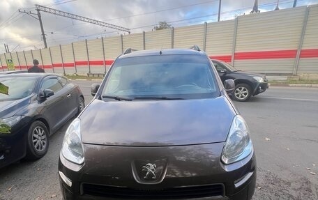 Peugeot Partner II рестайлинг 2, 2014 год, 750 000 рублей, 1 фотография