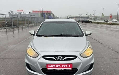 Hyundai Solaris II рестайлинг, 2014 год, 905 000 рублей, 3 фотография