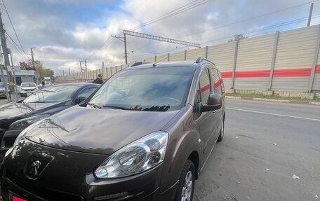 Peugeot Partner II рестайлинг 2, 2014 год, 750 000 рублей, 2 фотография