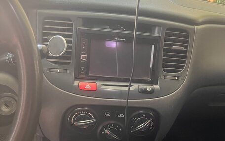 KIA Rio II, 2011 год, 500 000 рублей, 3 фотография