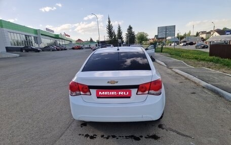 Chevrolet Cruze II, 2011 год, 499 000 рублей, 4 фотография