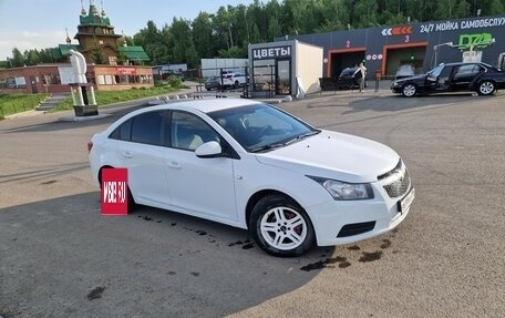 Chevrolet Cruze II, 2011 год, 499 000 рублей, 2 фотография