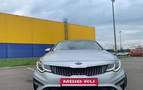 KIA K5 II, 2018 год, 1 450 000 рублей, 2 фотография