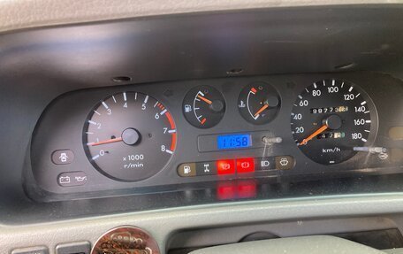 Nissan Terrano II рестайлинг, 1993 год, 350 000 рублей, 2 фотография