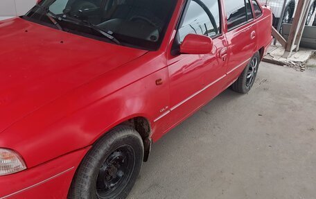 Daewoo Nexia I рестайлинг, 1998 год, 200 000 рублей, 4 фотография