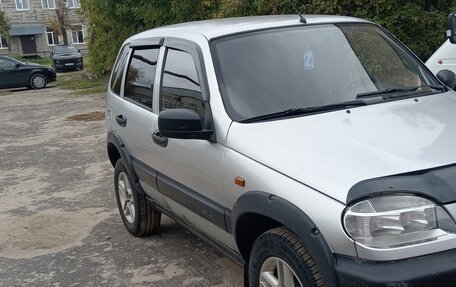 Chevrolet Niva I рестайлинг, 2006 год, 300 000 рублей, 2 фотография