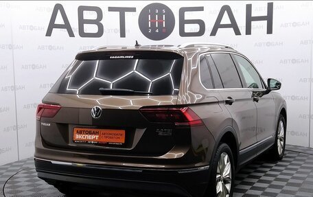 Volkswagen Tiguan II, 2017 год, 2 460 000 рублей, 3 фотография